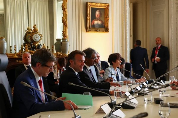 创盈配资 欧元EURUSD三重冲击！英欧复合、经济放缓、美债降级引爆连锁反应