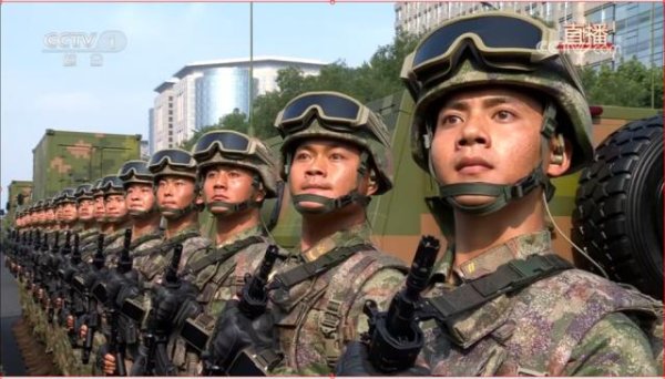 大智慧配资 不装了！一口气看完九三大阅兵武器装备！