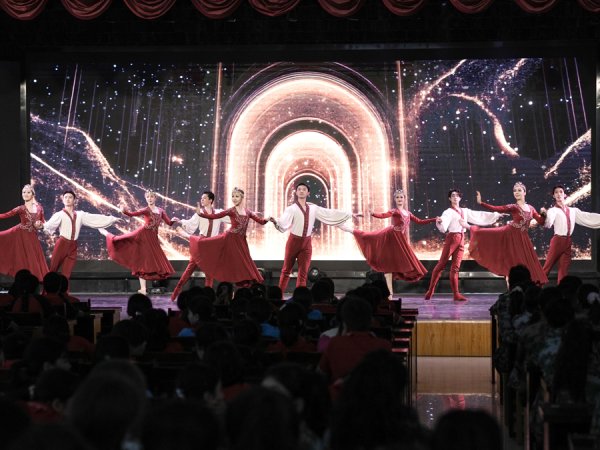 至慧策略 跨越5000公里，上芭以《木卡姆》串联沪疆文化共鸣